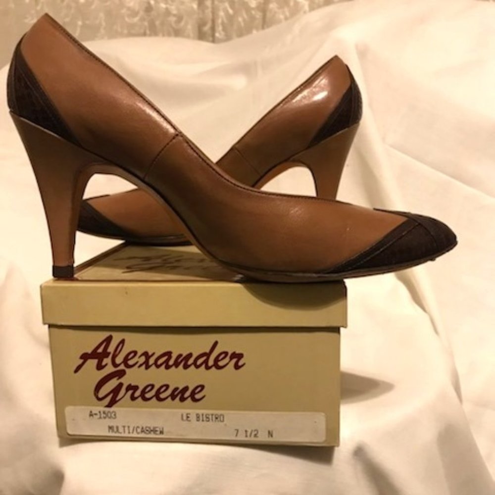 Alexander Greene Leather Pumps